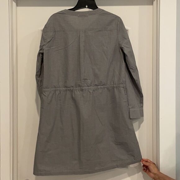 RUE58 GREY AND WHITE SHIRTDRESS.  NEW - Picture 9 of 14